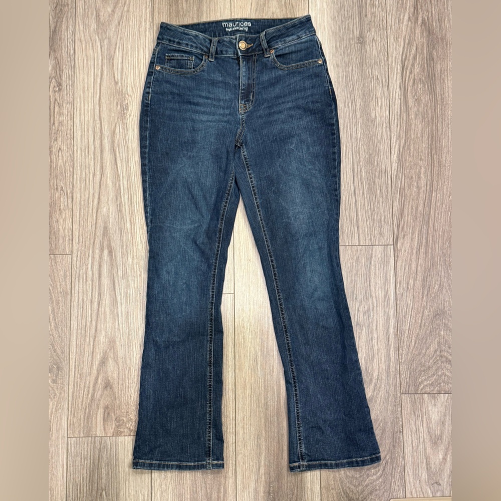 Maurice’s High Rise Curvy Bootcut Jeans, Size 4 Short